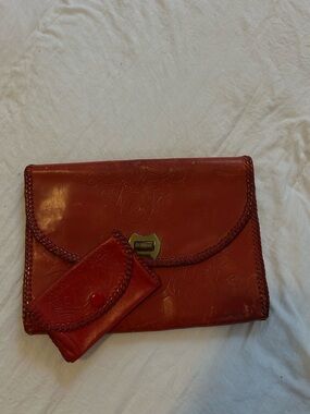 Vintage Red Leather Embossed Women's Clutch with Card Wallet